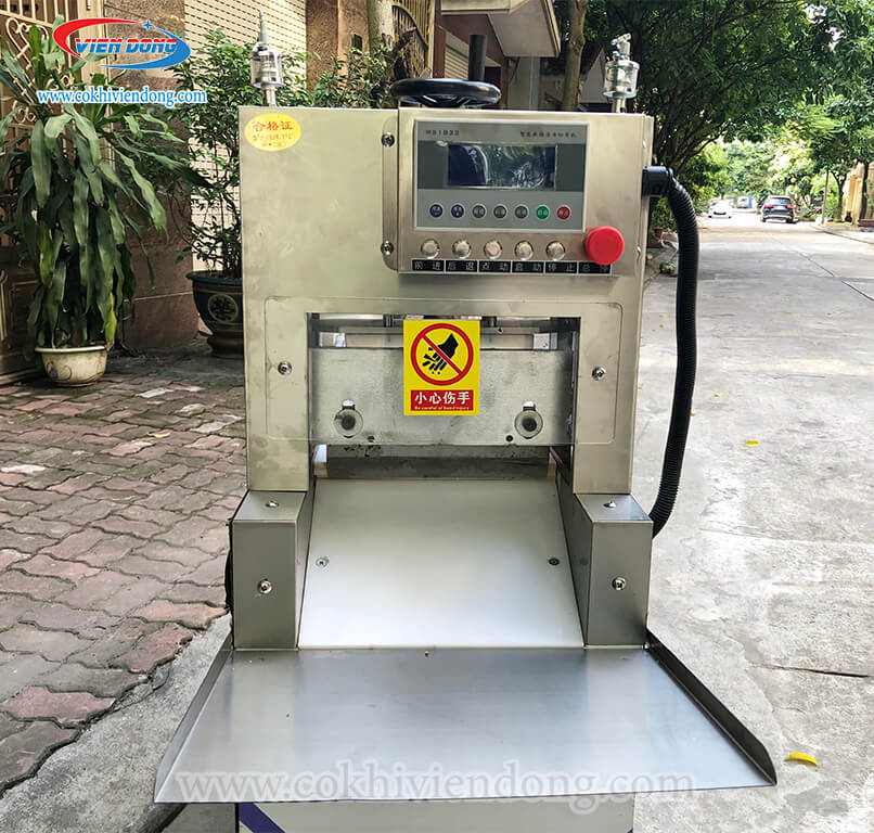 Máy thái thịt đông lạnh 2 họng (16)