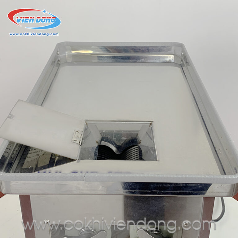 Máy thái thịt lợn tươi sống