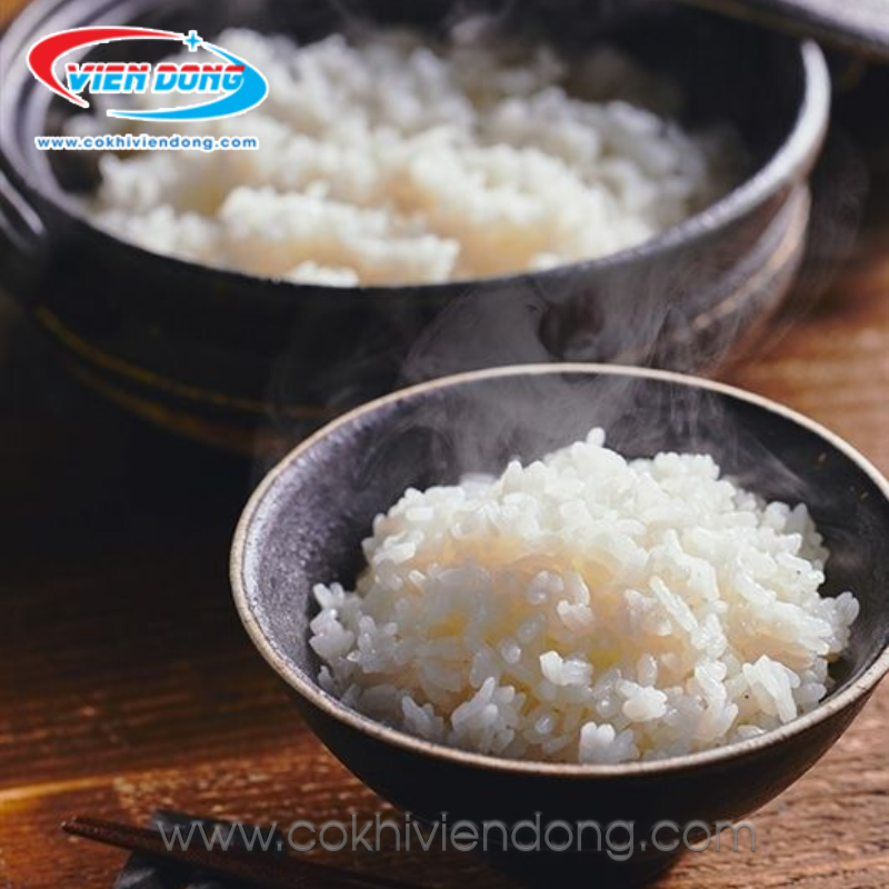 tủ nấu cơm công nghiệp 4 khay