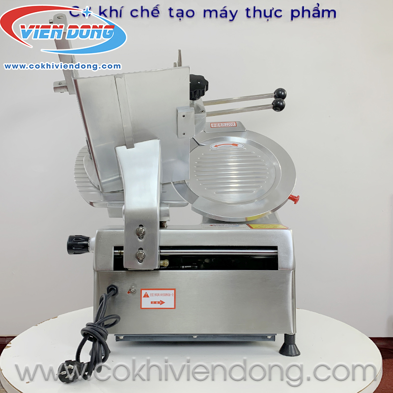  máy thái thịt bò