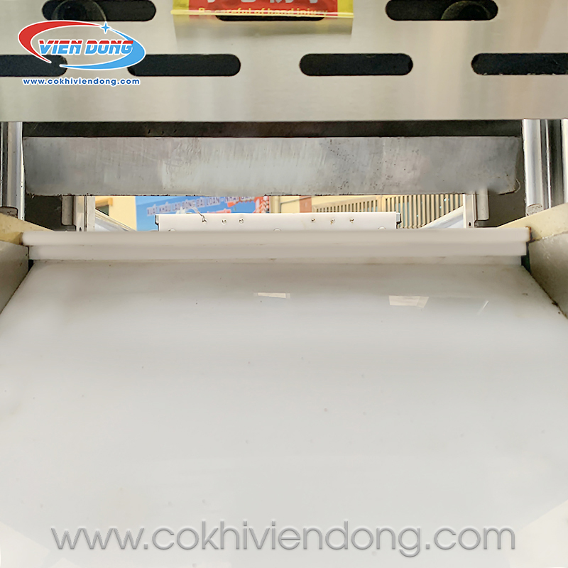 giá máy cắt thịt đông lạnh
