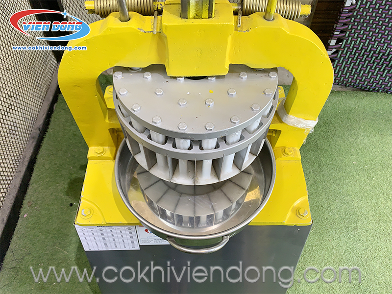 giá máy chia bột bằng tay giá máy chia bột bằng tay