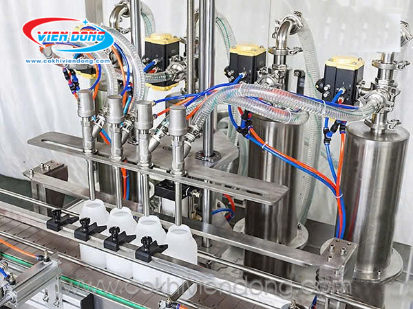 Máy chiết rót nước mắm 