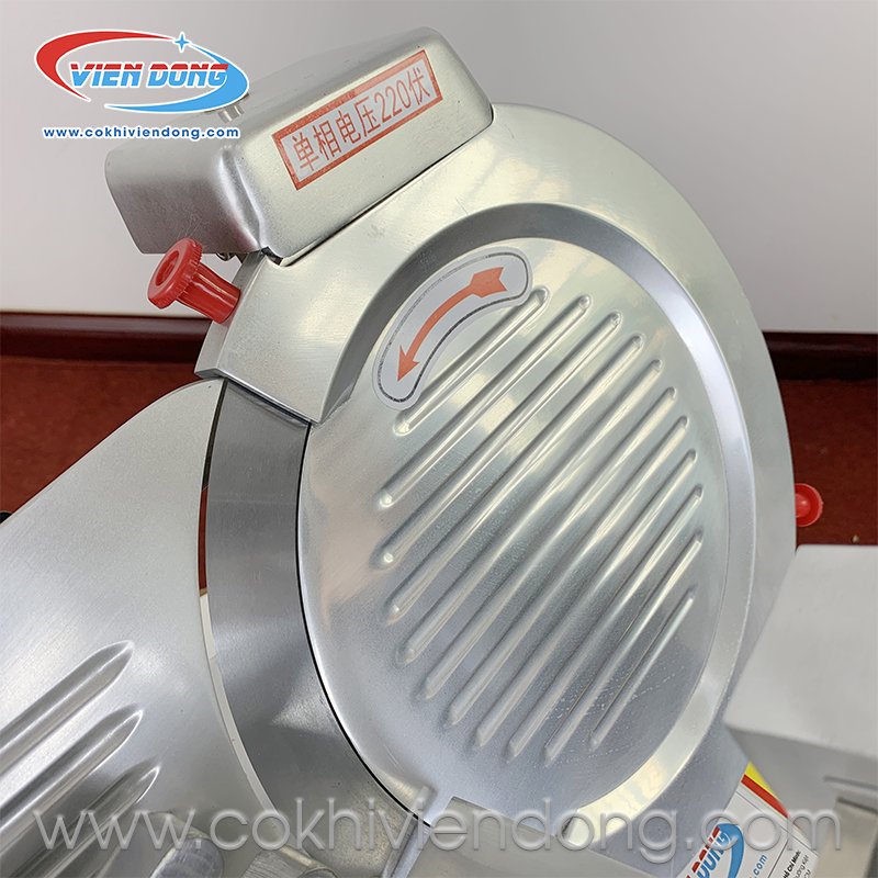 Máy xắt thịt bò 