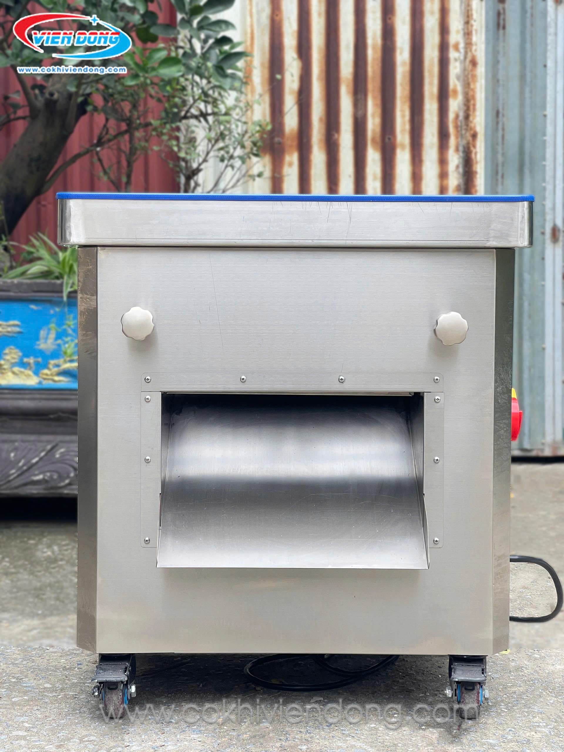 Máy cắt thịt sống