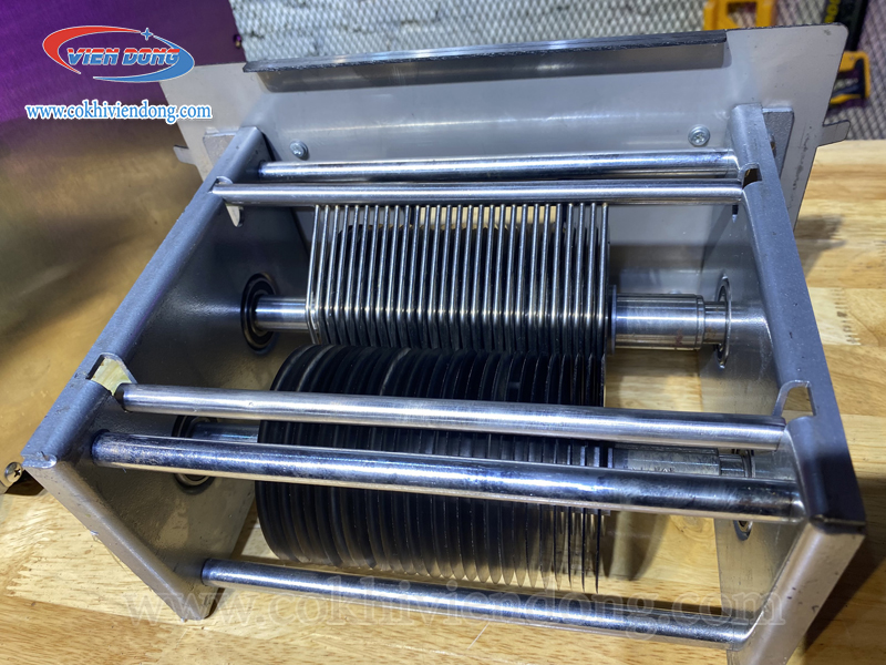 Máy Cắt Thịt Heo